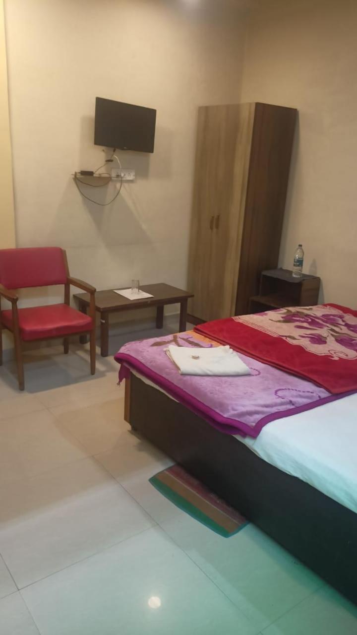 Hotel Shyam Utsav Mirzapur Экстерьер фото